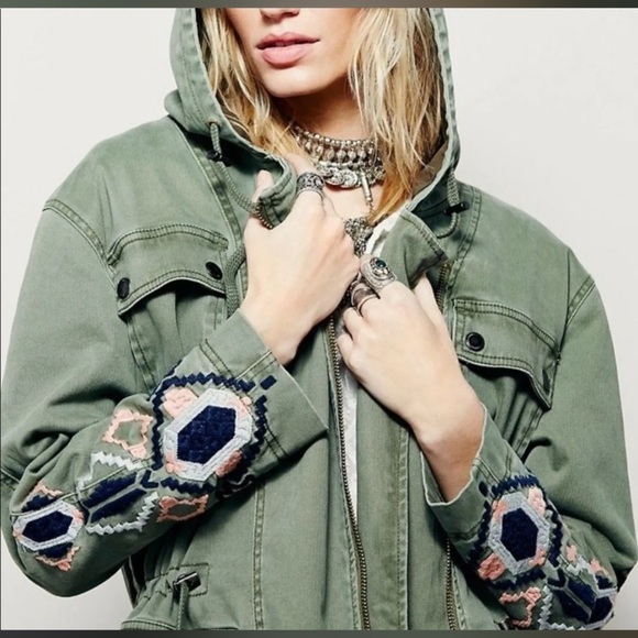 Free People Embroidered Twill Parka jacket EUC - Picture 2 of 9